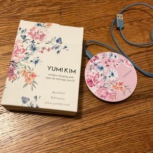 Yumi Kim wireless charging pad